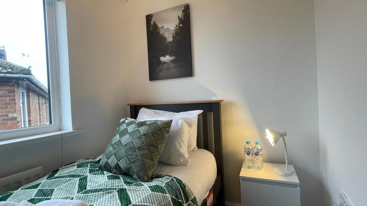 Fully Serviced Three Bed House In Durham Exterior foto